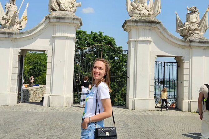 2-Day Budapest and Bratislava Private Guided Tour From Vienna - Slavin and Bratislava Castle: memorial + viewpoints + a little free time
