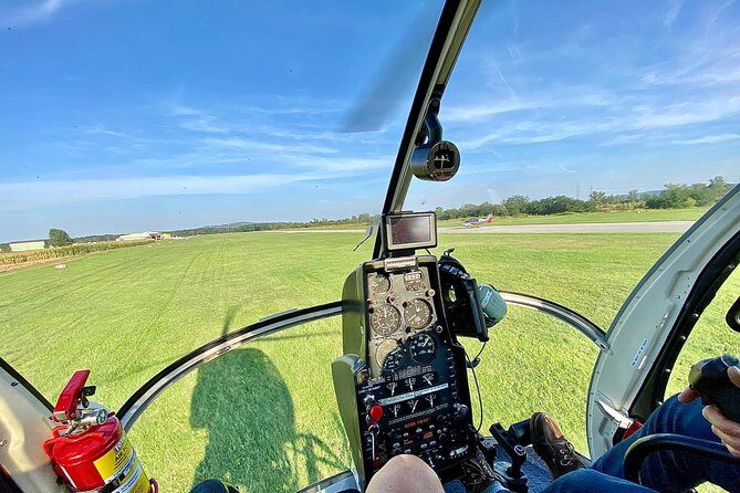 20 Minutes Helicopter Tour for 2 - Meeting in Stockerau: start point, end point, and what to plan