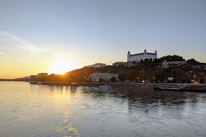 3 Capitals - from Vienna to Bratislava & Budapest Private Tour - Budapest: Margaret Bridge, Parliament Views, St. Stephen’s, and a Moving Memorial