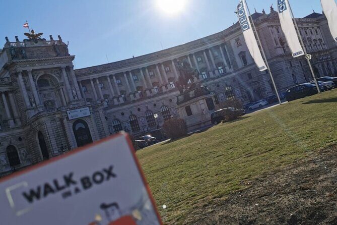 A box for a romantic walk in the city center of Vienna - What could go wrong (and how to handle it like a pro)