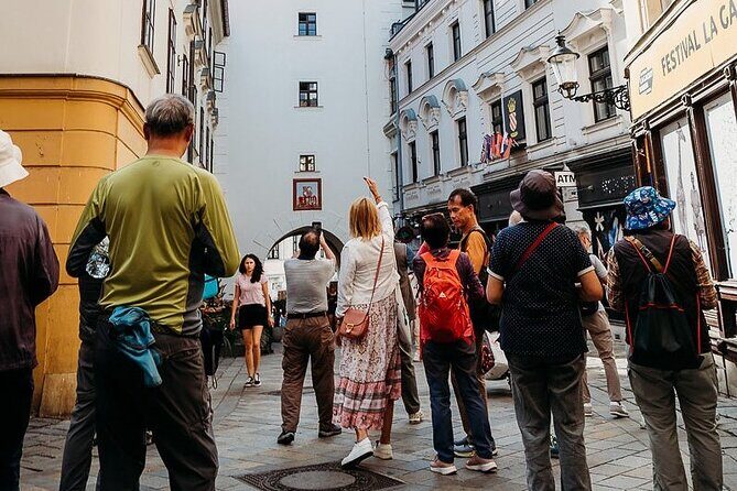 Beer Lovers’ Day Trip: Vienna to Bratislava - Getting to Bratislava: Most SNP Drop-Off and a Simple Meeting Plan