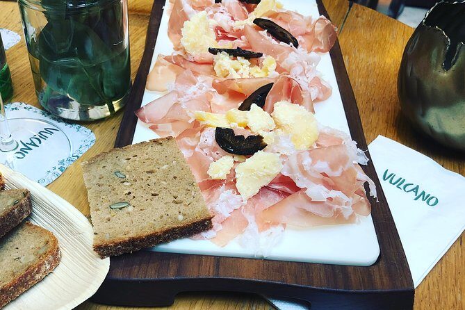 Best of Food Tour Vienna - Stop 1: Viennese bread tastings in the city center