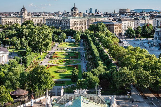 Bicycle tour - Vienna Complete - Judenplatz: learning through public memory (with a quiet moment)