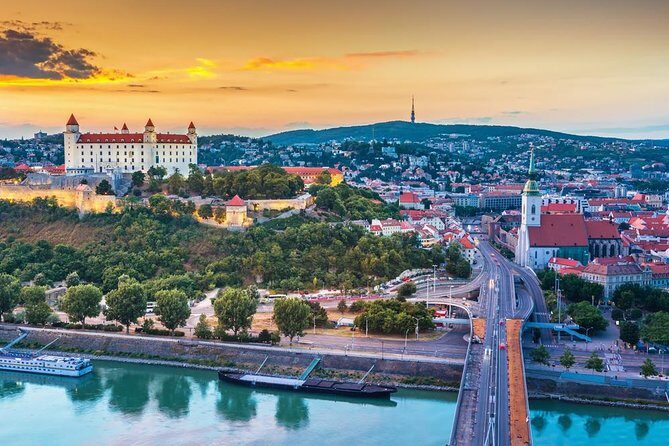 Bratislava Small Group Half-Day Trip from Vienna - The drive through Austria and the Slovakia border moment
