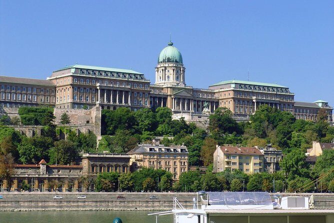 Budapest Private Day Trip from Vienna - Heroes Square and the Best Use of Your Gaps Between Stops