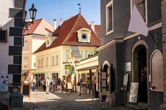 Cesky Krumlov Small-Group Day Trip from Vienna - Hotel pickup and the minivan ride that stays interesting