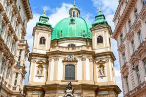 Christmas and New Year Concert at St. Peter’s Church in Vienna - Your seat situation at the Peterskirche: what you’ll actually be dealing with