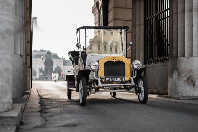 City Sightseeing Tour in an Electro Vintage Car (up to 5 people) - Sparkling Wine Options: A Nice Touch, Not a Guaranteed Upgrade