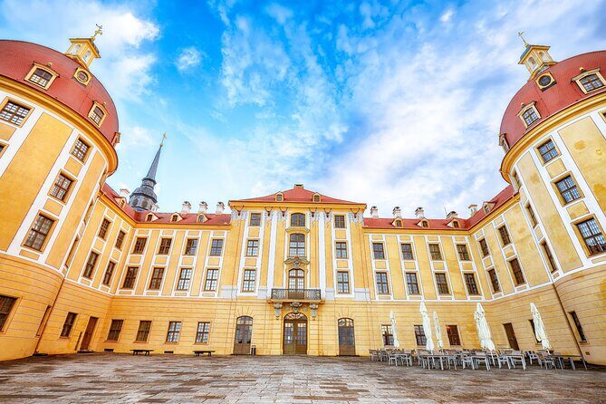 Day Tour from Vienna to Hallstatt and Salzburg with Photographer - Salzburg in 2 Hours: Mozart, Mirabell Gardens, and Sound of Music