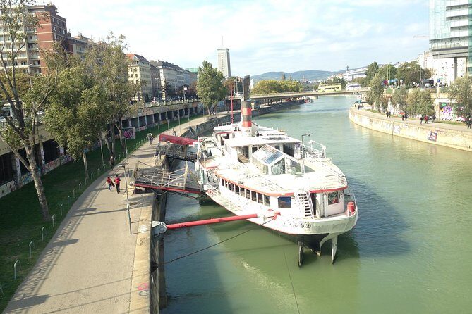 eBike Vienna 90min guided tour - use ebike for the whole day - What Makes This eBike Vienna Tour a Good Match for Real Sightseeing