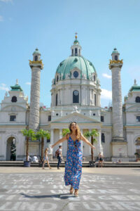 Exclusive Vienna Photography Session and City tour - Where you meet by the Opera (and why that’s smart)