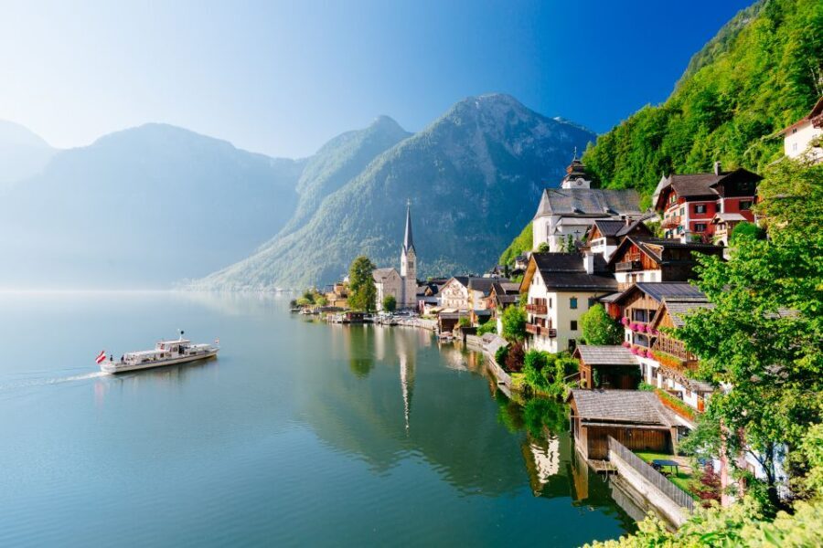 From Vienna: Full Day Trip to Hallstatt and Salzkammergut - Strenberg and Saint Valentin: the breaks that keep the day enjoyable