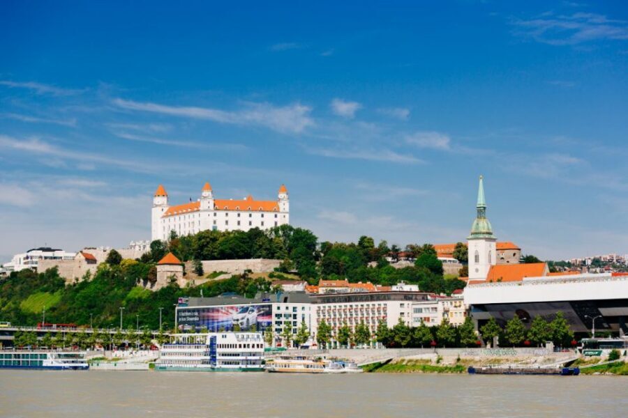 From Vienna: Guided Tour to Bratislava with Speed Boat Ride - Coach to Bratislava: comfortable start, early momentum