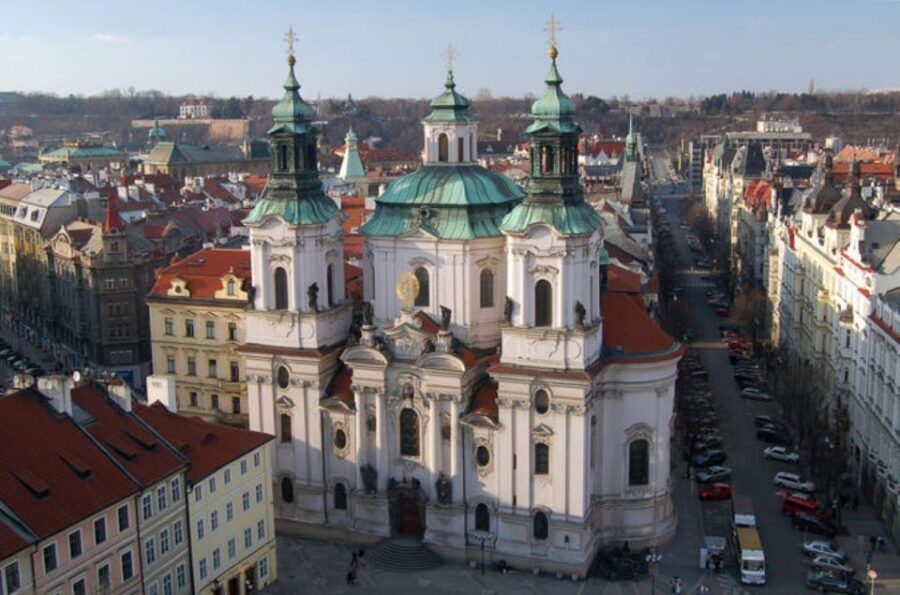 From Vienna: Prague Small-Group Guided Day Tour - Prague walking tour: your guided highlights, in a smart order