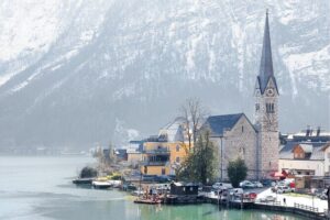 Guided Day Trip to Hallstatt with a local from Vienna - Schloss Ort: the castle stop that’s short but satisfying