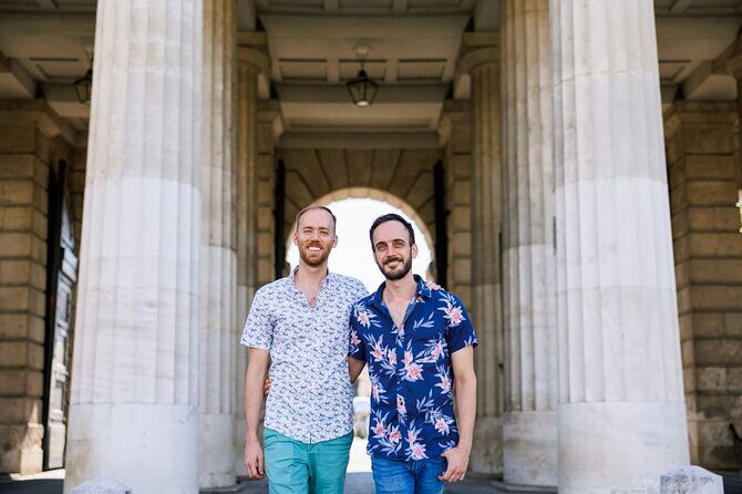 Guided Photoshoot Experience in Wien - Albertina, Burggarten, Burgtor: start with royal elegance