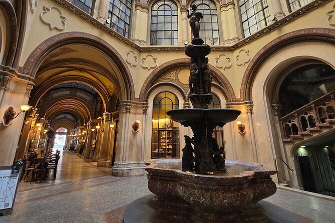 Highlights of Vienna in a Historical & Cultural 3h Walking Tour - Rathaus, Parliament, and the opera corridor of power