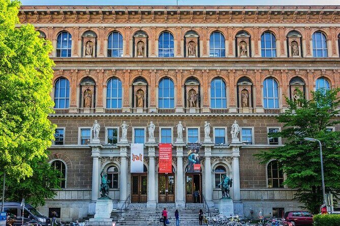 Historical Hitler Walking Tour of Vienna - The walking route: from Albertina to Schwedenplatz