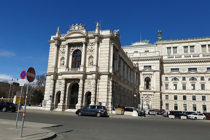 Italian VIENNA - Stop 2: Hofburg and the apartments of Francesco Giuseppe and Sissi