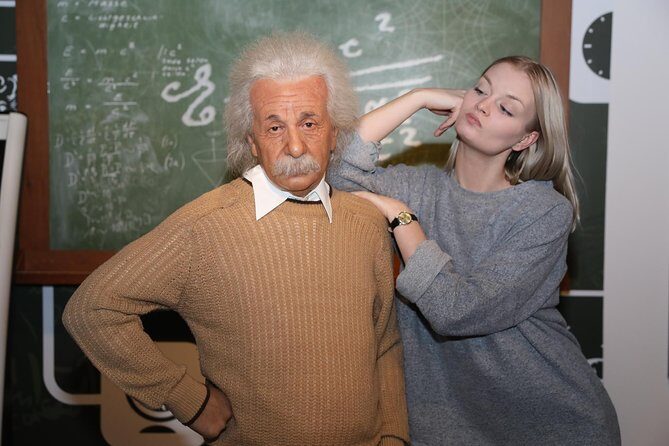 Madame Tussauds Vienna - Interactive moments: sets, characters, and photo-ready scenes