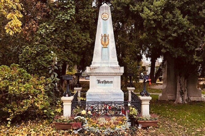 Mobile puzzle rally tour at the Vienna Central Cemetery - Who Should Book This Puzzle Rally (And Who Might Want a Different Style)