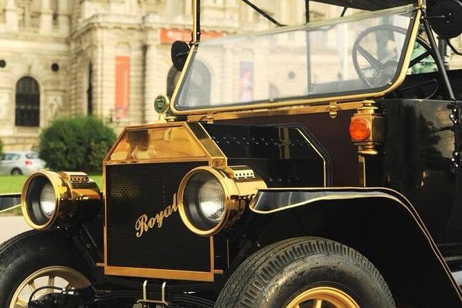( Night Tour ) With Private Guide + wine or prosecco - What You’re Really Getting in One Hour