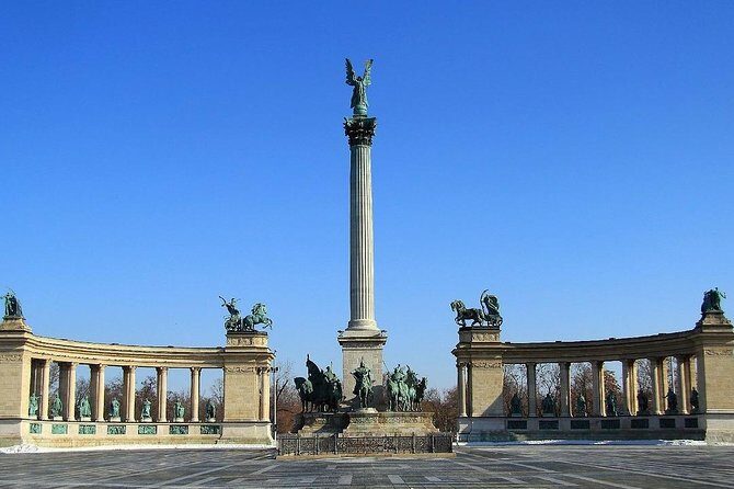 Private Budapest Day Trip from Vienna - Budapest by Danube: Chain Bridge and Szechenyi Lanchid Views