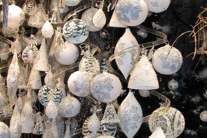 Private Christmas Markets Walking Tour Vienna - Rathausplatz City Hall market finish: where shopping and photos click