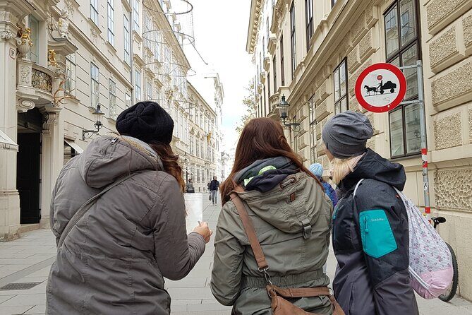 Private City Discovery walk - Historical Treasure hunt - Weather and what to wear: don’t let your outfit ruin the game