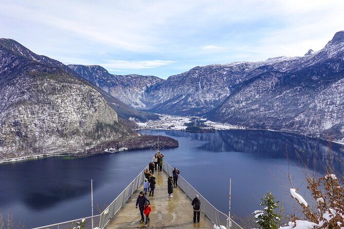 Private Day Tour of Hallstatt and Salzburg from Vienna - Traunsee photo time: short, scenic, and easy on the schedule