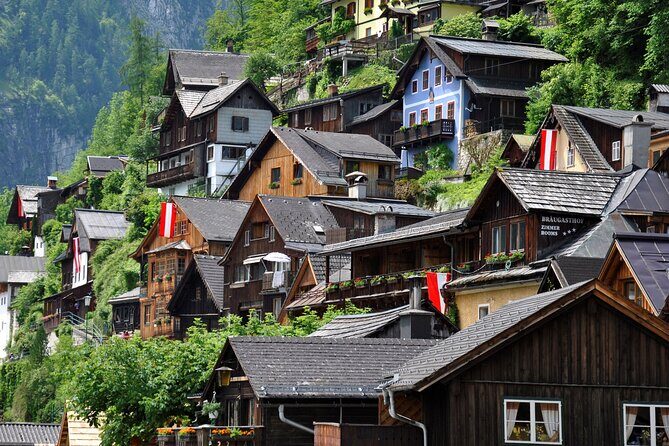 Private Day Tour of Hallstatt and Salzburg from Vienna - Hallstätter See: lake time that makes the town make sense