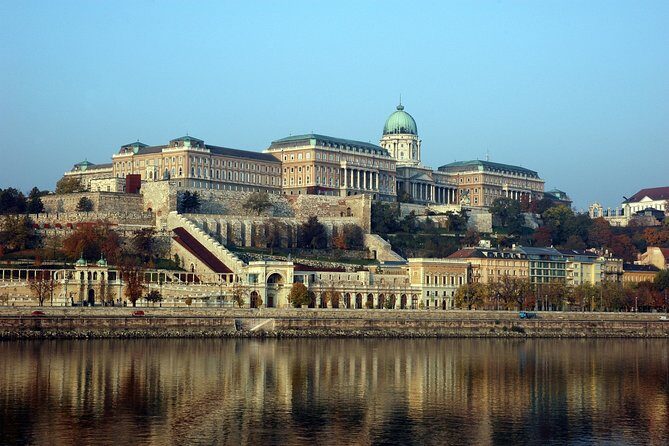 Private day tour to Budapest from Vienna - Heroes’ Square and Szent István Basilica: classic Budapest in short form