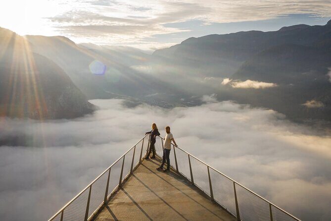 Private guided tour from Vienna to Hallstatt with Skywalk & Salt Mine Experience - Hallstatt Village Walk: Turning Views Into Stories