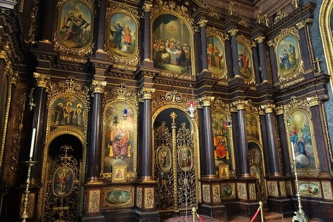 Private Hidden Vienna Walk — Stories Behind Quiet Corners - St. Stephen’s Cathedral: Outside Details First, Then a Real Chance to Look Inside