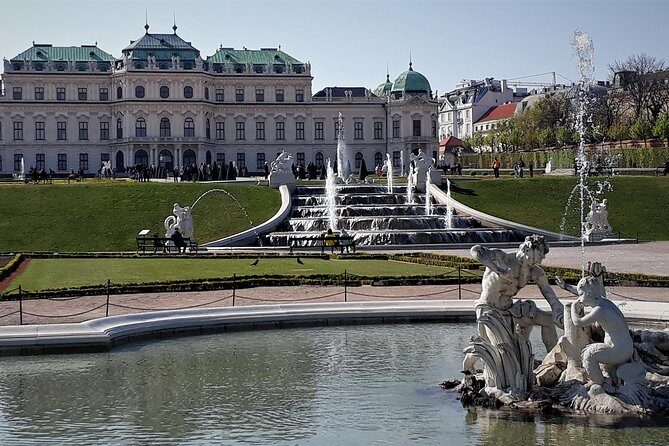 Private Klimt & Vienna Art Walk — From Baroque to Secession - First stop: Belvedere Museum and gardens that guide your eye