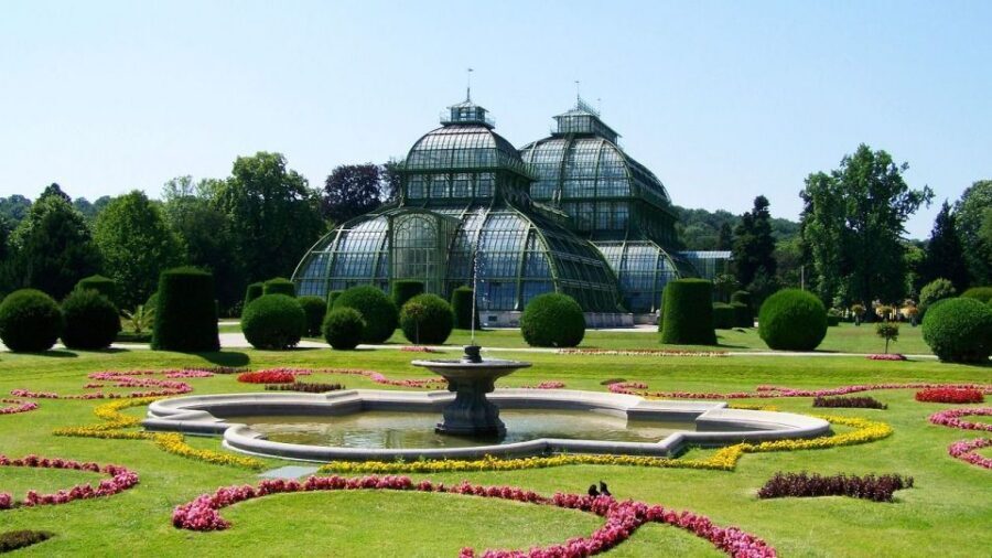 Private Schönbrunn Palace Tour: Entrance included - The garden stroll that makes the 2 hours feel complete