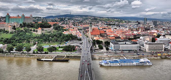 Private Tour of Bratislava from Vienna, Transport and Local Guide - The guided walk in Bratislava Old Town: a smart route