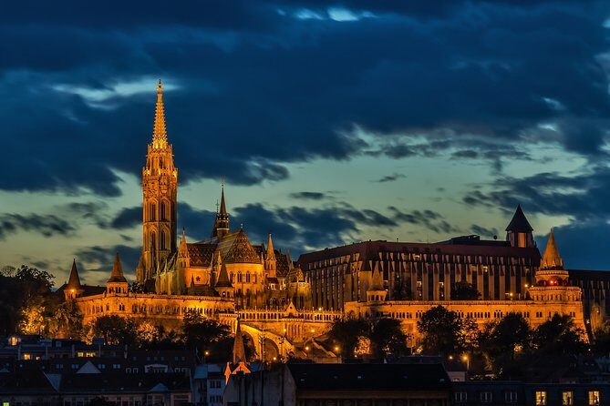 Private tour of Budapest with transfer from Vienna, Local Guide - First stop: Castle Hill for the views and the big-picture context
