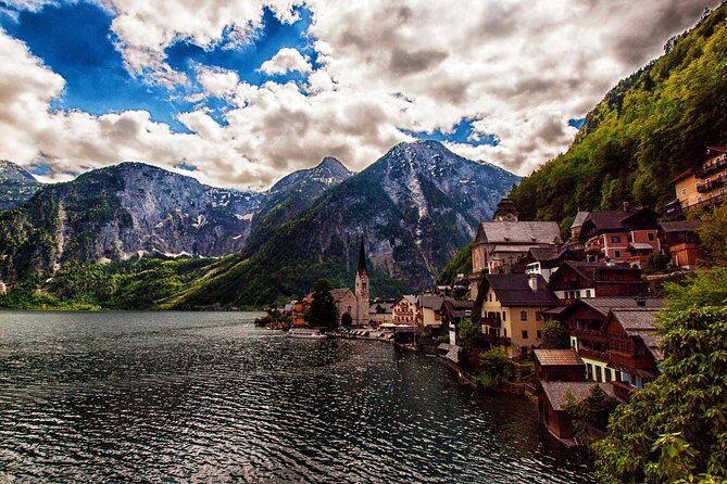 Private tour of Melk, Hallstatt and Salzburg from Vienna - Car Comfort and Real Conditions: Weather, Smoke, and Day Delays