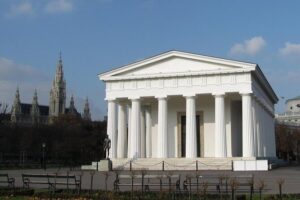 Private Vienna Evening Walk — Orientation for Your First Night - The evening route: from Rathausplatz to Stephansplatz, in a story-first order