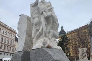 Private World War II Walking Tour in Vienna - Jewish Square: Remembering What the City Tried to Erase