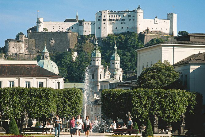 Salzburg and Alpine Lakes Tour from Vienna - Mondsee and St. Gilgen: quick lake stops with big scenery payoff