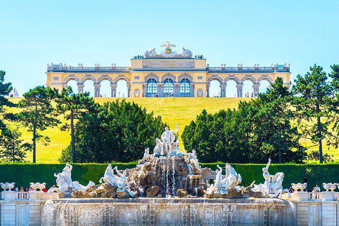 Skip-the-line Schonbrunn Palace Rooms & Gardens Private Tour - English guide quality: when it makes the difference
