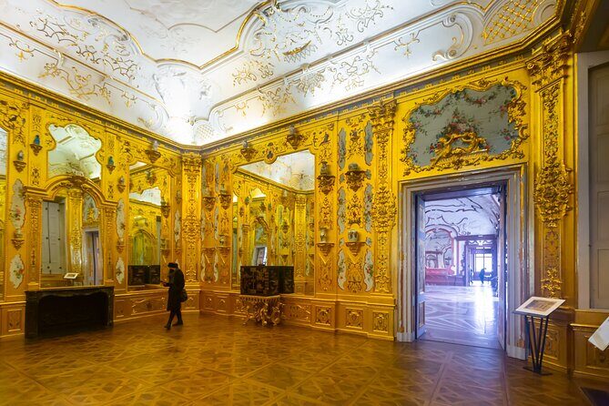 Skip-the-line Upper Belvedere Tickets and Guided Tour Vienna - Orangery wrap-up: a historic greenhouse finish