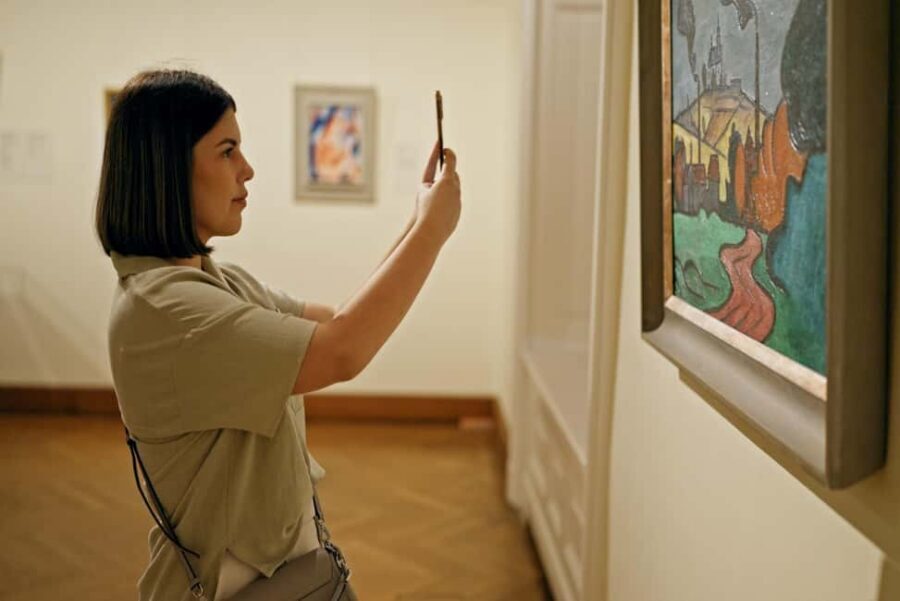 Skip-the-line Upper Belvedere Tickets and Guided Tour Vienna - Who should book this Upper Belvedere guided tour