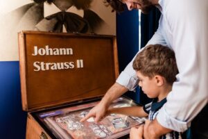 Strauss Exhibition incl. LED Concert Show / Coffee + Strauss Cake - The 2000 m² exhibition: how the guide app changes the pace