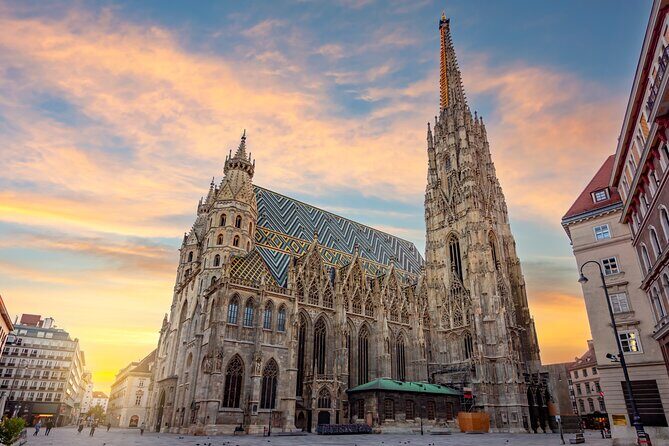 The Most Delicious Private Food Tour of Vienna: 6 or 10 Tastings - Guide factor: why names like Susanne, Sandie, and Ingrid matter