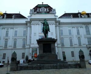 The unknown Vienna City- a guided walking tour in 3 hours - Starting at Stubentor: the Dr. Karl Lueger monument meetup