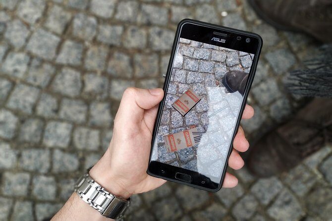 The Vienna Augmented Reality Puzzle Rally - The Historical Murder Case: Solving Like a Team Detective