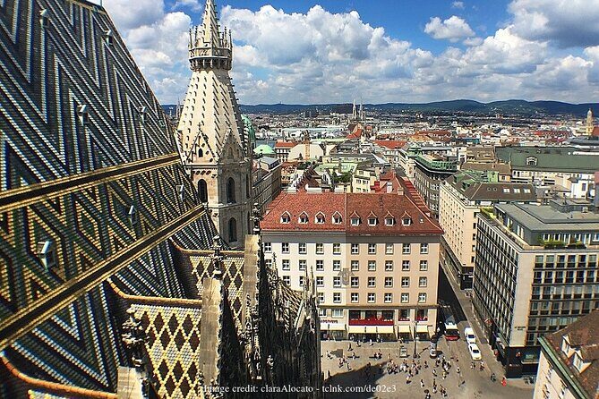 Underground 2.5h Tour with St. Stephen’s Cathedral Catacombs - Starting at Stephansplatz: the fastest way to get your bearings in Vienna